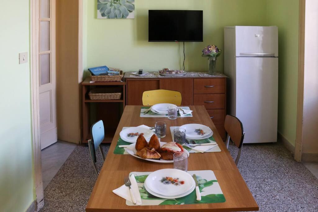 Palazzo Vitrano - Tourist Apartment CTA Eksteriør bilde