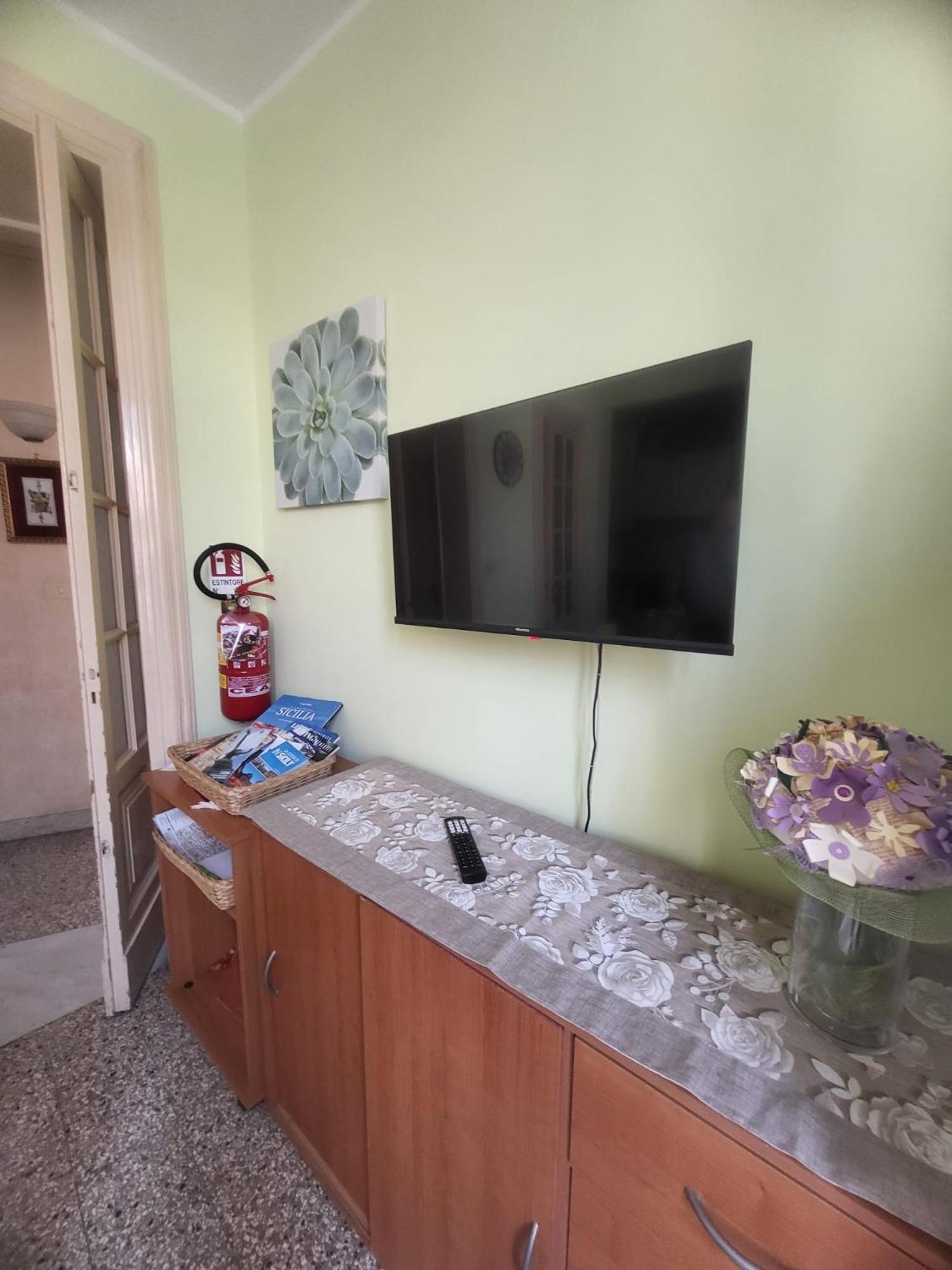 Palazzo Vitrano - Tourist Apartment CTA Eksteriør bilde